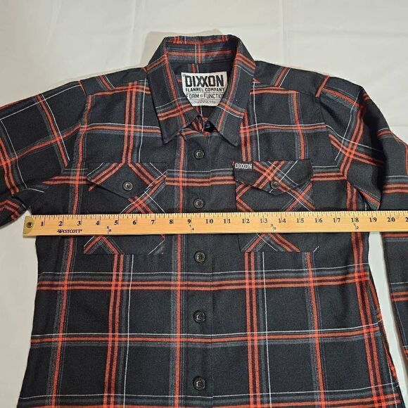 DIXXON FLANNEL COMPANY BLACK RED GRAY PLAID TARTAN 100% POLYESTER WOMENS SIZE M - Picture 4 of 7